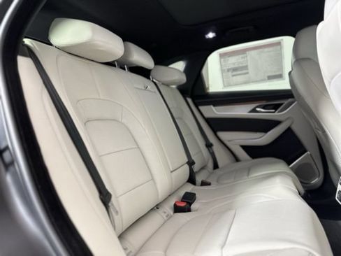 New 2026 Jaguar F-PACE R-Dynamic S AWD/4WD image 21