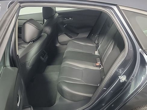 Used 2025 Honda Accord EX-L image 17