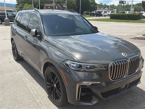 Used 2022 BMW X7 M50i w/ Dynamic Handling Package AWD/4WD image 2