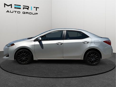 Used 2019 Toyota Corolla LE FWD image 5