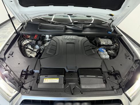 Used 2017 Audi Q7 3.0T Premium Plus w/ Premium Plus Package image 34