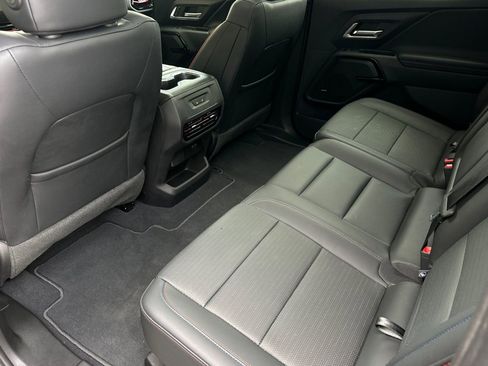 New 2024 Chevrolet Silverado EV RST AWD/4WD image 12