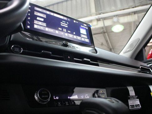 New 2026 Mitsubishi Outlander ES FWD image 12