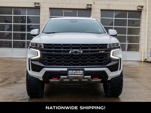 Used 2024 Chevrolet Tahoe Z71 w/ Luxury Package image 4