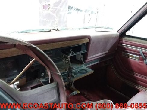 Used 1986 Jeep Grand Wagoneer image 11