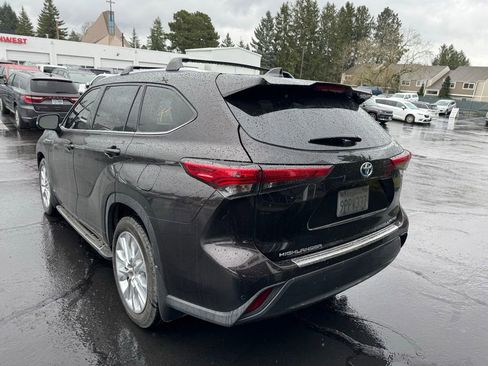 Used 2022 Toyota Highlander Limited image 5