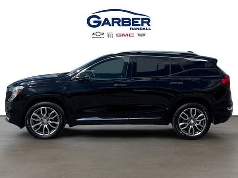 Used 2022 GMC Terrain Denali w/ Denali Premium Package AWD/4WD image 2