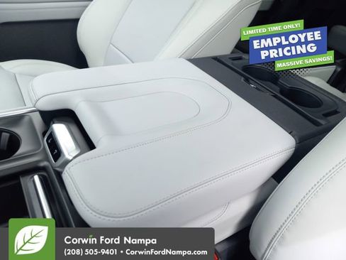 New 2026 Ford Expedition Platinum AWD/4WD image 18