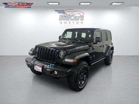 Used 2023 Jeep Wrangler Unlimited w/ Sun & Screen Package AWD/4WD image 1