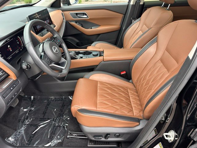 Used 2024 Nissan Rogue Platinum w/ Platinum Premium Package AWD/4WD image 22