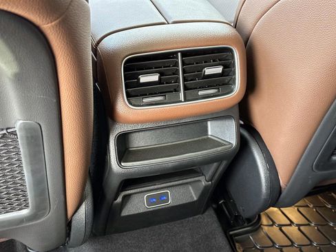 Certified 2025 Mercedes-Benz GLE 350 4MATIC image 15