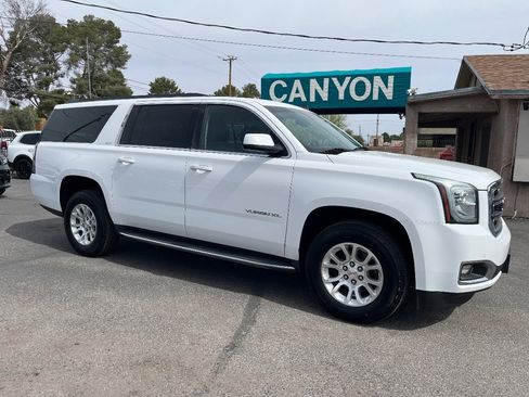 Used 2015 GMC Yukon XL SLT RWD image 2