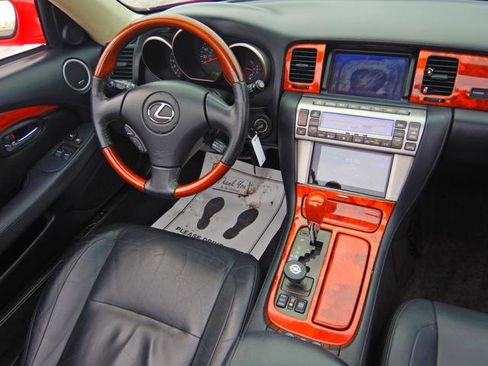 Used 2004 Lexus SC 430 Convertible image 22