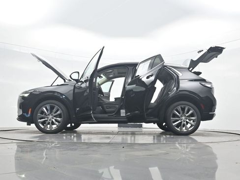 Used 2022 Buick Envision Avenir w/ Technology Package II FWD image 39
