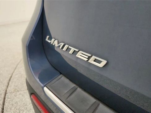 Used 2020 Ford Explorer Limited w/ Class III Trailer Tow Package AWD/4WD image 17