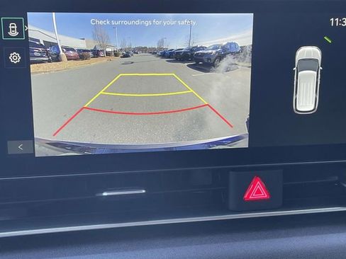 New 2026 Kia Carnival EX image 4