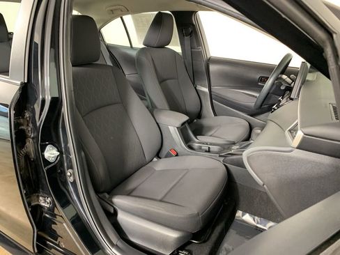 Used 2024 Toyota Corolla LE image 34