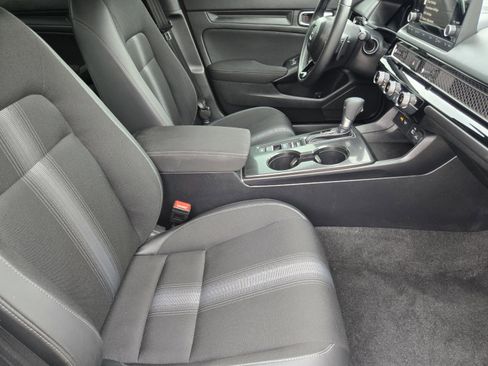 Used 2024 Honda Civic Sport image 10