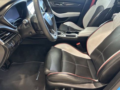 Used 2022 Cadillac CT5 V Blackwing w/ Carbon Fiber Package 2 RWD image 20