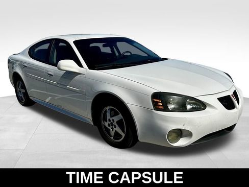 Used 2004 Pontiac Grand Prix GT w/ Drivers Package image 3
