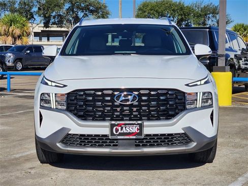 Used 2023 Hyundai Santa Fe SEL image 2
