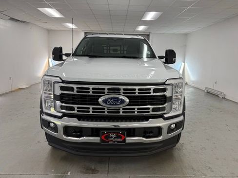 New 2026 Ford F450 XL w/ XL Chrome Package image 2