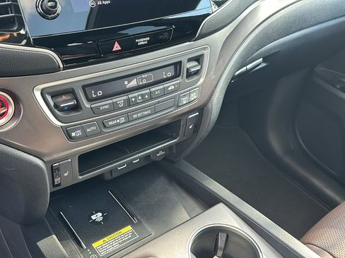 Used 2025 Honda Passport EX-L image 20