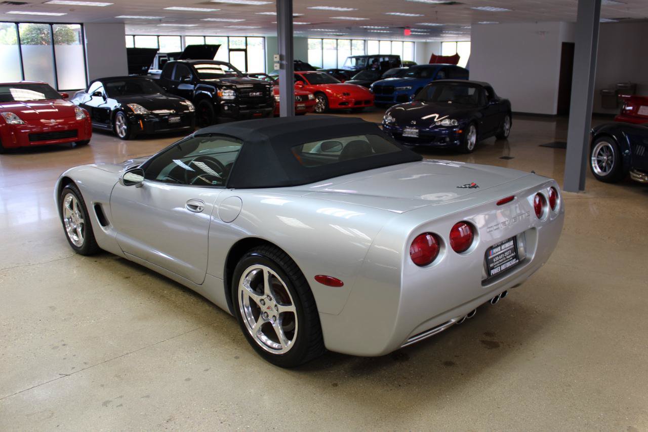 Used 2004 Chevrolet Corvette Convertible w/ Preferred Equipment Group RWD image 7