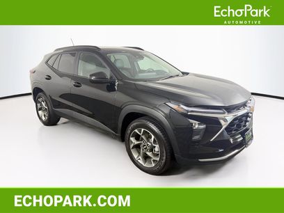 Used 2025 Chevrolet Trax LT
