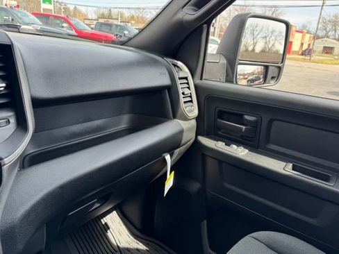 New 2026 RAM 2500 Tradesman AWD/4WD image 35