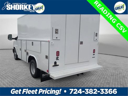 New 2025 Chevrolet Express 3500 image 6