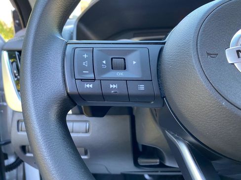 Used 2021 Nissan Rogue SV FWD image 57