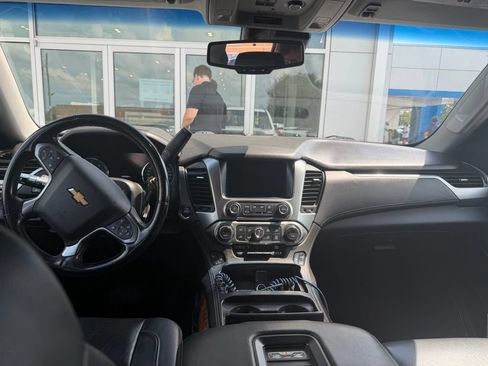 Used 2019 Chevrolet Tahoe Premier AWD/4WD image 7