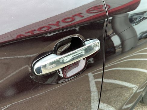 Used 2025 Subaru Ascent Touring image 14