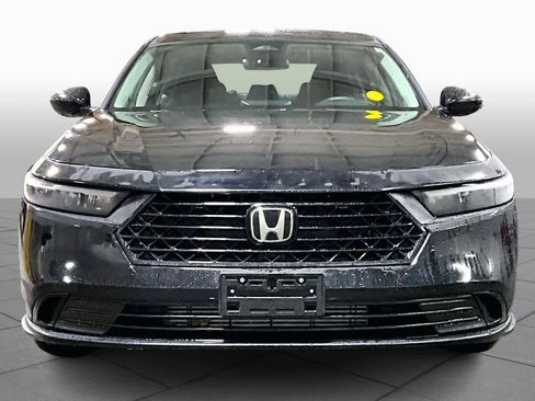 Used 2023 Honda Accord EX image 3