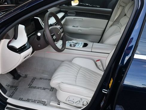Used 2023 Genesis G90 3.5T AWD/4WD image 39