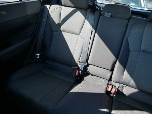 Used 2024 Subaru Crosstrek 2.0i Premium image 12