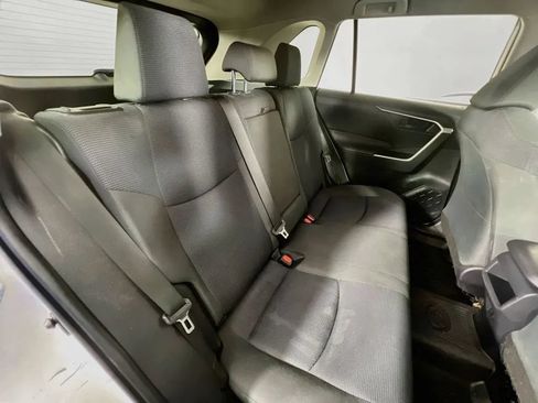Used 2019 Toyota RAV4 LE w/ All Weather Liner Package AWD/4WD image 25