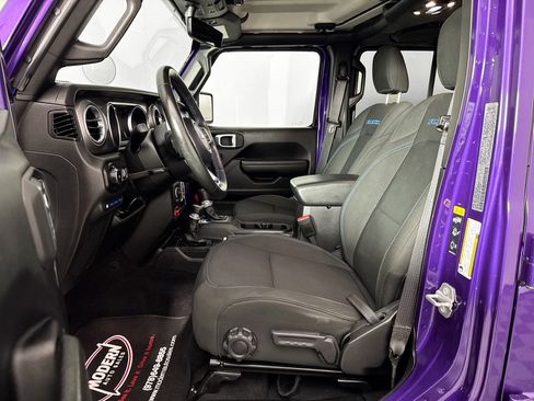 Used 2023 Jeep Wrangler Unlimited Rubicon 4xe w/ Dual Top Group AWD/4WD image 20
