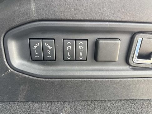 Used 2026 Cadillac Vistiq Sport AWD/4WD image 13