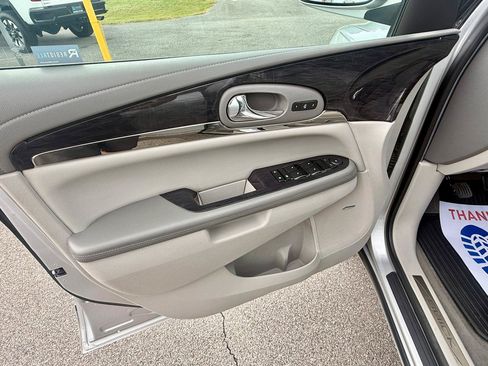 Used 2017 Buick Enclave Leather FWD image 34