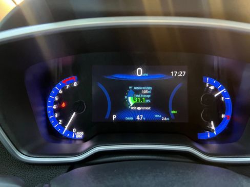 Used 2020 Toyota Corolla XSE image 31