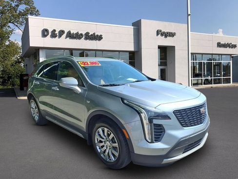 Used 2023 Cadillac XT4 Premium Luxury FWD image 1