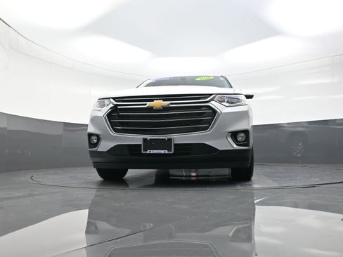 Used 2020 Chevrolet Traverse LT image 10