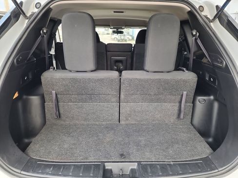 Used 2022 Mitsubishi Outlander ES image 39