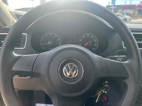 Used 2014 Volkswagen Jetta S image 11