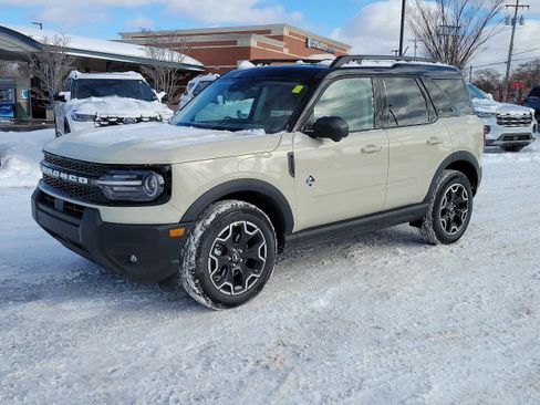 New 2025 Ford Bronco Sport Outer Banks w/ Outer Banks Tech Package+ image 2
