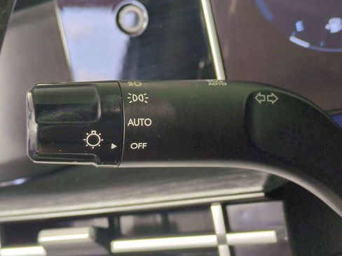 Used 2024 Hyundai Santa Fe Limited image 31