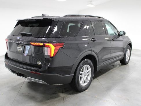 New 2026 Ford Explorer Active w/ Active Comfort Package image 8