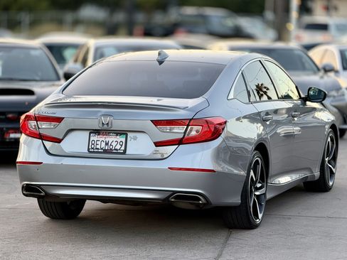 Used 2018 Honda Accord Sport image 7